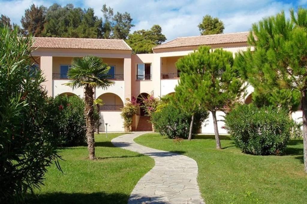 Residence Sognu Di Mare - Plage Linguizzetta Buitenkant foto